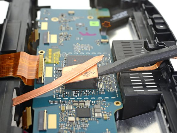 HTC Vive Cosmos Motherboard Replacement, Remove the heat sink: crwdns2935265:038crwdnd2935265:02crwdnd2935265:02crwdne2935265:0