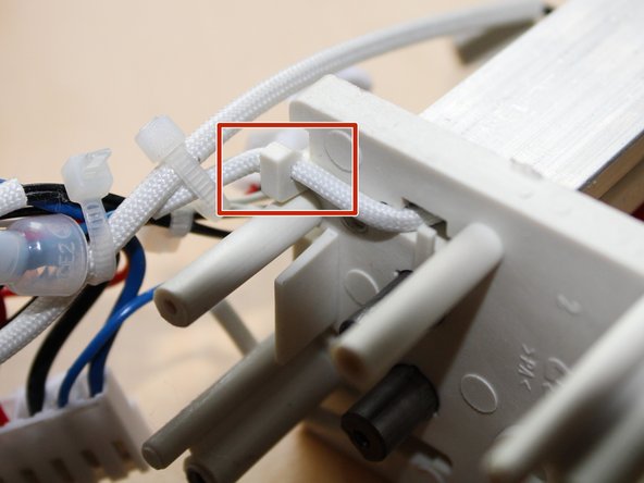 Leitz iLam Home Office A4 Disassembly, Remove the cylinder motor: crwdns2935265:03crwdnd2935265:03crwdnd2935265:03crwdne2935265:0