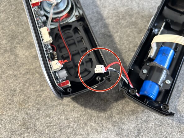 TechniSat Viola BT 1 battery replacement, Disconnect the battery: crwdns2935265:07crwdnd2935265:02crwdnd2935265:03crwdne2935265:0