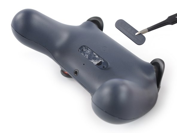 Google Stadia Controller Battery Replacement, Remove the screw cover: step 3, image 3 of 3