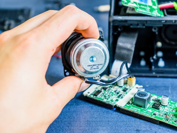 Sony SRS-X3 Bluetooth NFC Wireless Speaker Teardown: crwdns2935265:05crwdnd2935265:02crwdnd2935265:02crwdne2935265:0