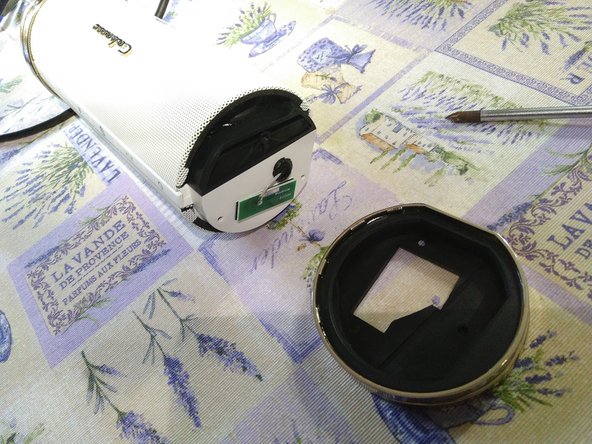 Disasembling guide for Cabasse Swell, Unscrew rings: step 2, image 2 of 3