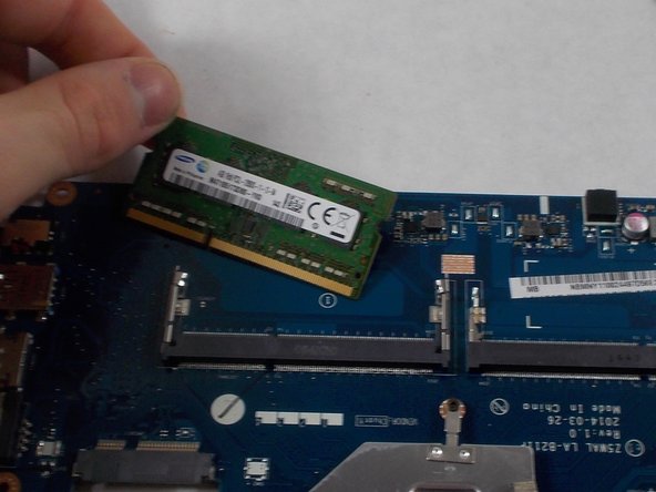 Acer Aspire E5-511p-C6US RAM Replacement: crwdns2935265:015crwdnd2935265:02crwdnd2935265:02crwdne2935265:0