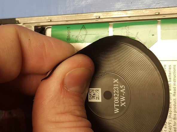 Revvl 6 Pro 5G Screen Replacement, Release the Battery: crwdns2935265:026crwdnd2935265:02crwdnd2935265:03crwdne2935265:0