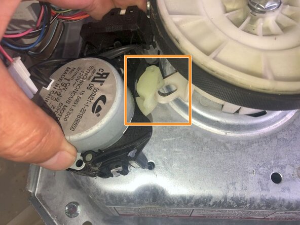 Amana Washing Machine NTW4516FW Shift Actuator Replacement: crwdns2935265:04crwdnd2935265:03crwdnd2935265:03crwdne2935265:0