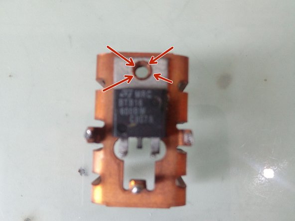 Miele S 2511 1200W Vacuum Cleaner Triac Replacement, Change triac to heat sink: step 6, image 1 of 1