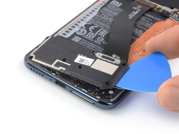 Xiaomi Mi 10 Lite Screen Replacement, Pry up the loudspeaker assembly: crwdns2935265:015crwdnd2935265:02crwdnd2935265:02crwdne2935265:0