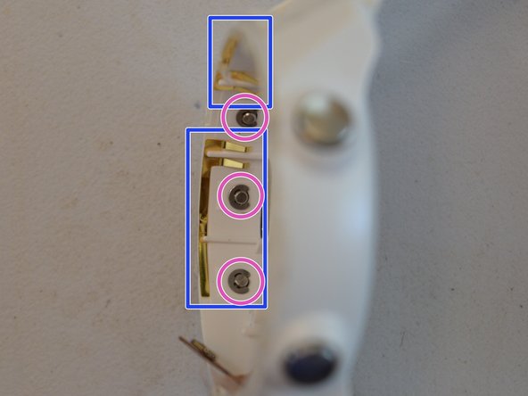 Garmin Forerunner 245 Music Teardown, Parts identification (watch body): crwdns2935265:09crwdnd2935265:02crwdnd2935265:02crwdne2935265:0