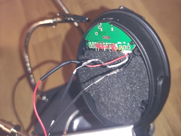 Srhythm NC25 Battery Replacement, Soldering the cables: crwdns2935265:05crwdnd2935265:02crwdnd2935265:03crwdne2935265:0