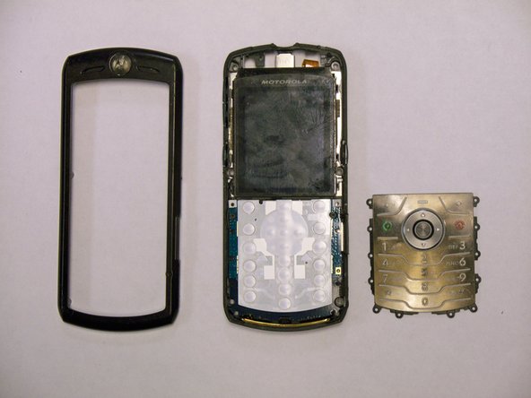 Motorola Slvr L7 Keypad Replacement: crwdns2935265:09crwdnd2935265:02crwdnd2935265:02crwdne2935265:0