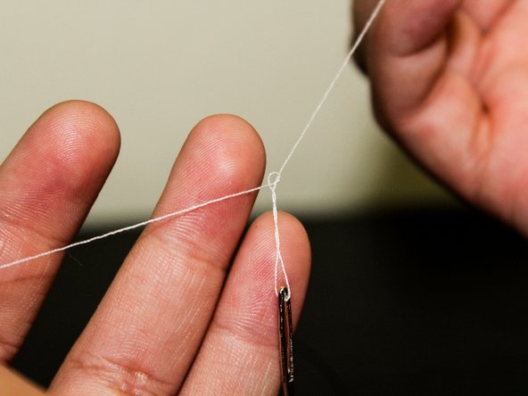 How to Patch a Hole on a Stuffed Toy: passo 4, immagine 2 di 2