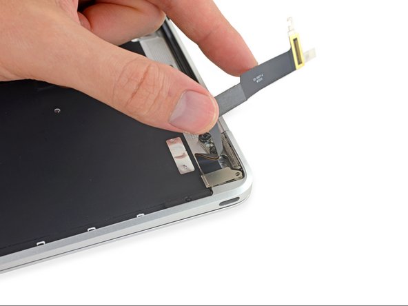 Retina MacBook 2015 Upper Case Assembly Replacement: crwdns2935265:033crwdnd2935265:02crwdnd2935265:03crwdne2935265:0