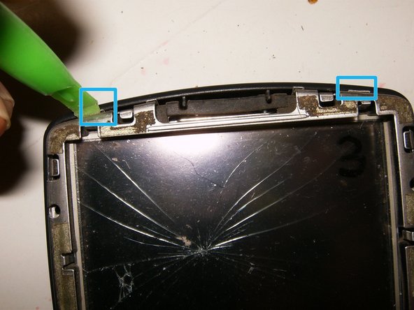 TomTom One 310 LCD and Touchscreen Replacement: crwdns2935265:04crwdnd2935265:03crwdnd2935265:03crwdne2935265:0