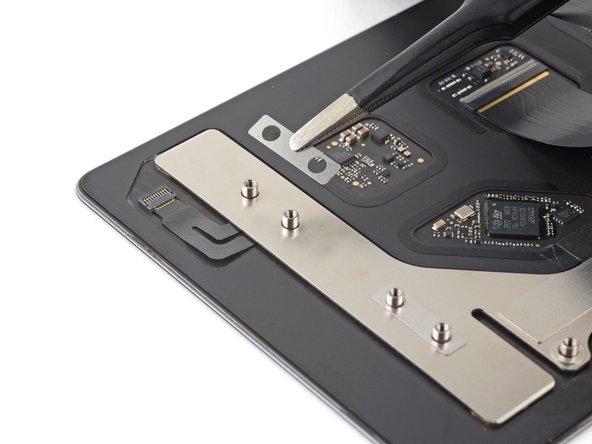 MacBook Pro 13" 2022 (M2) Battery Replacement: crwdns2935265:021crwdnd2935265:02crwdnd2935265:03crwdne2935265:0