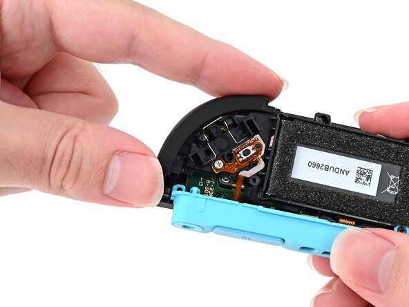 Joy-Con 2 (Left) Joystick Replacement, Remove the bumper: crwdns2935265:017crwdnd2935265:01crwdnd2935265:02crwdne2935265:0