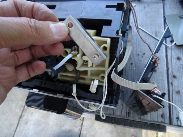 DeLonghi ETAM oberen Brühkolben revidieren: crwdns2935265:015crwdnd2935265:02crwdnd2935265:02crwdne2935265:0