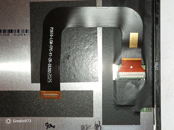 Réparation de l'écran de la tablette Huawei MediaPad M5 Lite 10, Déconnection de la nappe de l'écran: étape 10, image 1 de 3