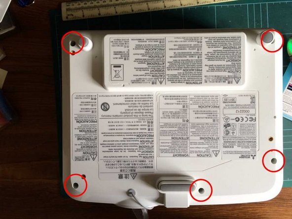 Mitsubishi EX320U Projector Disassembly, Top cover removal: crwdns2935265:03crwdnd2935265:02crwdnd2935265:03crwdne2935265:0