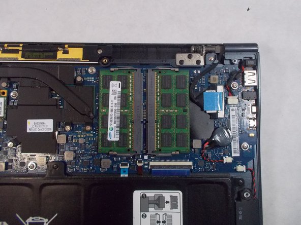 Samsung NP900X4B RAM Replacement: crwdns2935265:00crwdnd2935265:01crwdnd2935265:01crwdne2935265:0