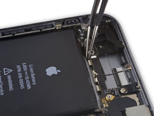 iPhone 6s Plus Top Left Wi-Fi Antenna Replacement: crwdns2935265:031crwdnd2935265:02crwdnd2935265:03crwdne2935265:0