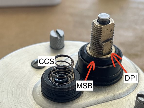 Mitchell Epic Series E150 Disassembly, Removing Cast Controls: crwdns2935265:07crwdnd2935265:02crwdnd2935265:02crwdne2935265:0