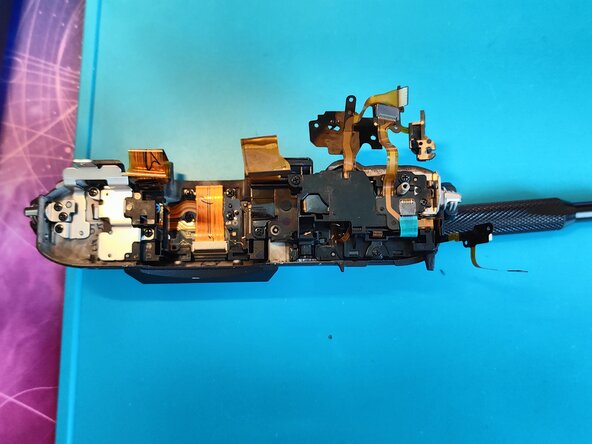 Sony A7 II Top Flex Cable replacement: crwdns2935265:047crwdnd2935265:01crwdnd2935265:03crwdne2935265:0