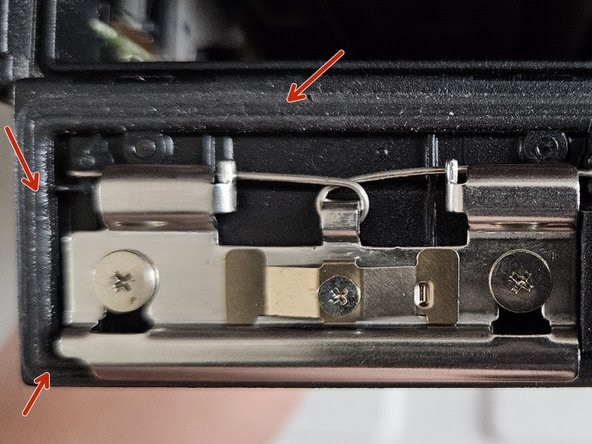 Replacement of Panasonic Toughbook CF-19 Battery, Close and lock the battery compartment door.: step 6, image 1 of 1
