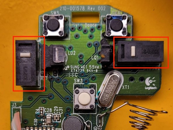 Logitech M325c Mouse Buttons Replacement & Disassembly Guide, Desoldering switches and soldering: crwdns2935265:04crwdnd2935265:02crwdnd2935265:03crwdne2935265:0