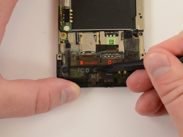 HTC Inspire 4G Display Assembly Replacement: 步骤 14 中的图像 2，3