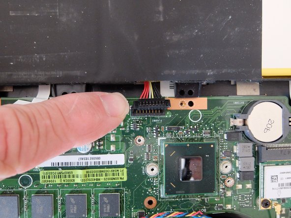 ASUS VivoBook S300C keyboard Replacement, Remove the battery: crwdns2935265:04crwdnd2935265:02crwdnd2935265:02crwdne2935265:0