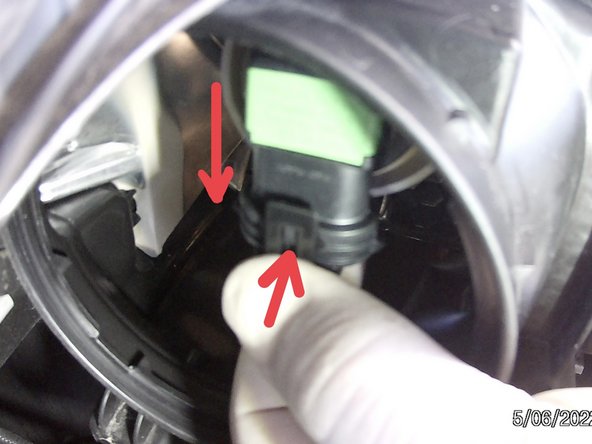 2015-2019 Toyota Highlander Headlight Bulbs Replacement: crwdns2935265:08crwdnd2935265:02crwdnd2935265:03crwdne2935265:0