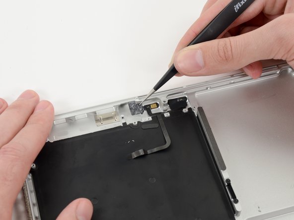 MacBook Pro 13" Retina Display Late 2012 Upper Case Replacement: crwdns2935265:064crwdnd2935265:03crwdnd2935265:03crwdne2935265:0