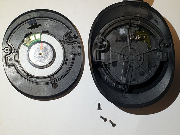 JBL Tune 700BT Teardown, left side - driver unit: crwdns2935265:08crwdnd2935265:03crwdnd2935265:03crwdne2935265:0
