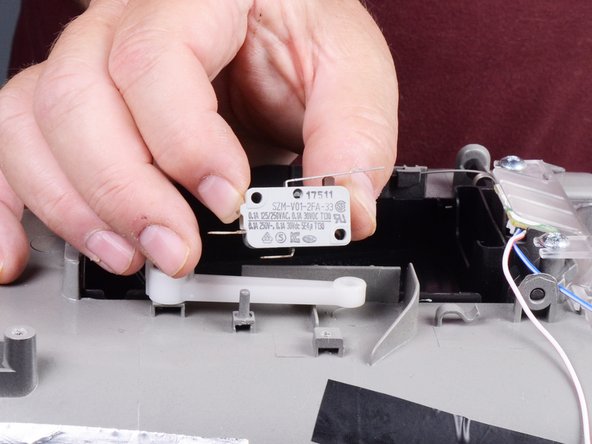 LG Refrigerator LFX25973 Ice Dispensing Switch Testing and Replacement: crwdns2935265:014crwdnd2935265:02crwdnd2935265:02crwdne2935265:0