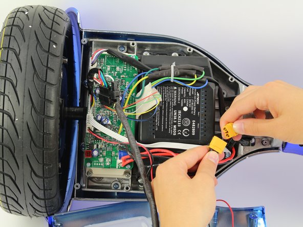 Hover-1 Titan Battery Replacement, Battery: crwdns2935265:04crwdnd2935265:02crwdnd2935265:02crwdne2935265:0