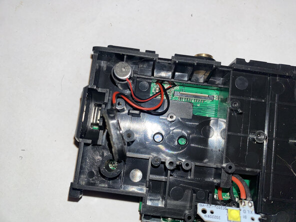 Sonida DC202 Camera Teardown, Speaker and Microphone: crwdns2935265:013crwdnd2935265:03crwdnd2935265:03crwdne2935265:0