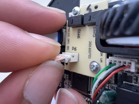 Corsair Scimitar Mouse Wheel Replacement: stap 0, afbeelding 2 van 3