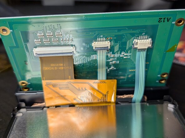 Elgato Stream Deck MK.1 Screen Replacement, Seperate the circuit board: crwdns2935265:05crwdnd2935265:02crwdnd2935265:03crwdne2935265:0