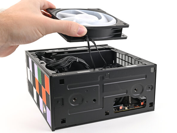 Framework Desktop CPU Fan Replacement, Remove the fan: crwdns2935265:013crwdnd2935265:03crwdnd2935265:03crwdne2935265:0