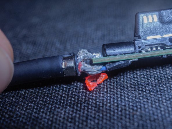 How to repair the charging adapter of the Microsoft Surface Pro 3/4/5/6/7