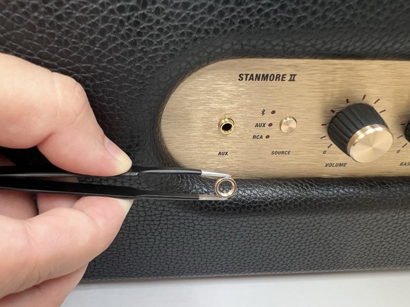 Marshall Stanmore II AUX Board Replacement: crwdns2935265:07crwdnd2935265:03crwdnd2935265:03crwdne2935265:0