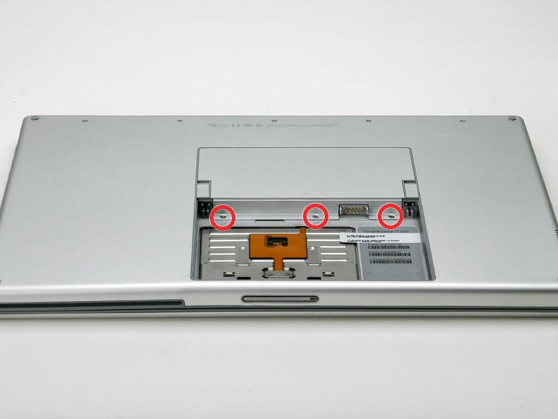 PowerBook G4 (1.67GHz/17-inch) メモリ2GB増設 PowerBook G4 (1.67GHz/17-inch) メモリ2GB増設