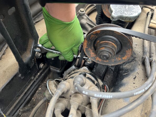 Chevy Corvair Fan Belt Replacement: crwdns2935265:06crwdnd2935265:01crwdnd2935265:02crwdne2935265:0