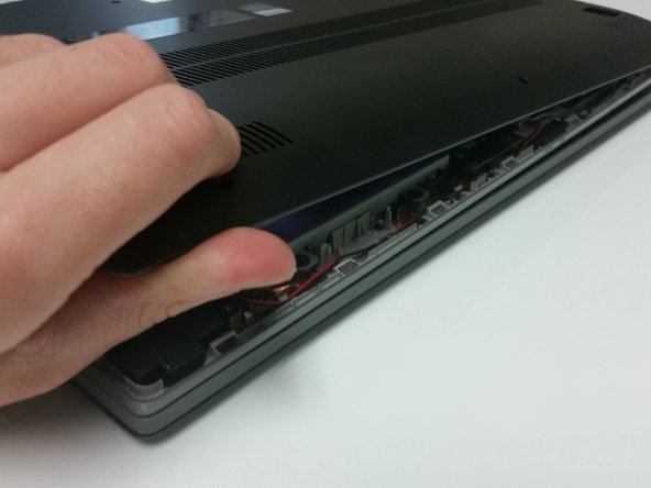 Lenovo IdeaPad P400 Touch Battery Replacement: crwdns2935265:012crwdnd2935265:03crwdnd2935265:03crwdne2935265:0