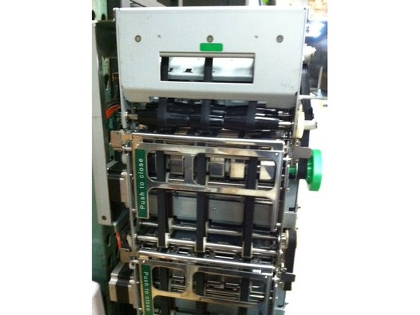 M3t Kiosk  Preventative maintenance, Dispenser Belts: adım 4, 2 resimden 2.