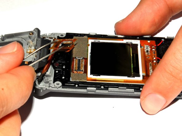 LG VX5500 Phone Casing Replacement: crwdns2935265:09crwdnd2935265:02crwdnd2935265:02crwdne2935265:0