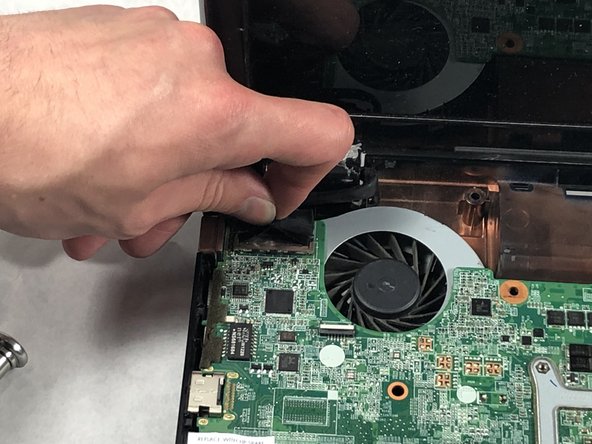 HP Pavilion g7-2023cl Display Assembly Replacement, Display Assembly: crwdns2935265:028crwdnd2935265:02crwdnd2935265:03crwdne2935265:0