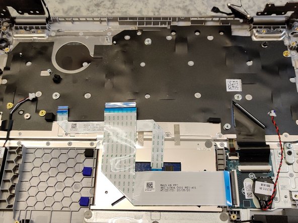 Dell Latitude 3310 Teardown, Motherboard Part 4: crwdns2935265:011crwdnd2935265:03crwdnd2935265:03crwdne2935265:0