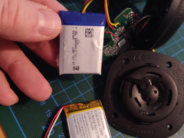 Marshall MID bluetooth Headphones Battery Replacement: crwdns2935265:04crwdnd2935265:02crwdnd2935265:02crwdne2935265:0