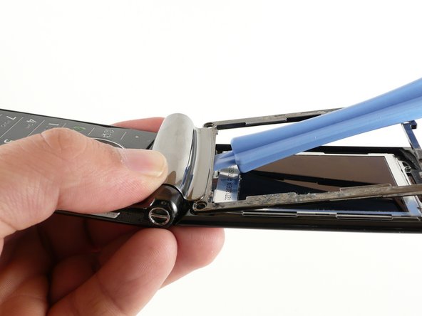 Motorola RAZR2 v9m Camera Replacement: crwdns2935265:09crwdnd2935265:03crwdnd2935265:03crwdne2935265:0